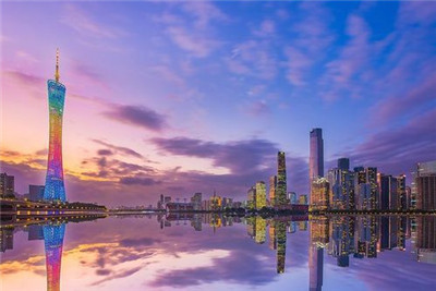深圳金月亮休闲会所，为您照亮一片奢华的休闲天地！